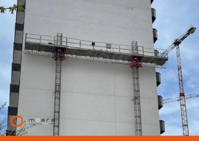 ANDAMIO ELECTRICO SOBRE MASTIL