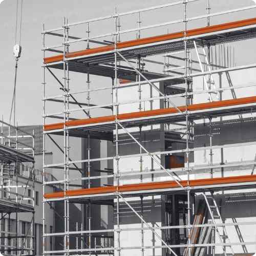 ANDAMIOS Y ACCESOS A OBRA